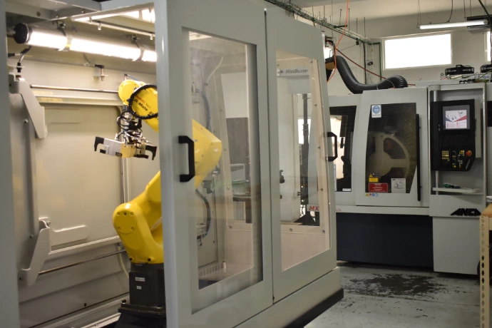 FANUC robotic loading system for CNC tool grinders
